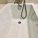Avec Salle De Bain Privée à La Campagne Laruscade