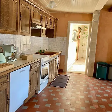 Alloggio in famiglia Avec Salle De Bain Privée à La Campagne